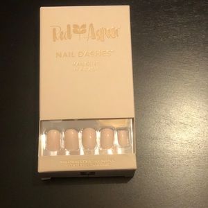 Red Aspen Nail Dash - Winnie in the White Sands